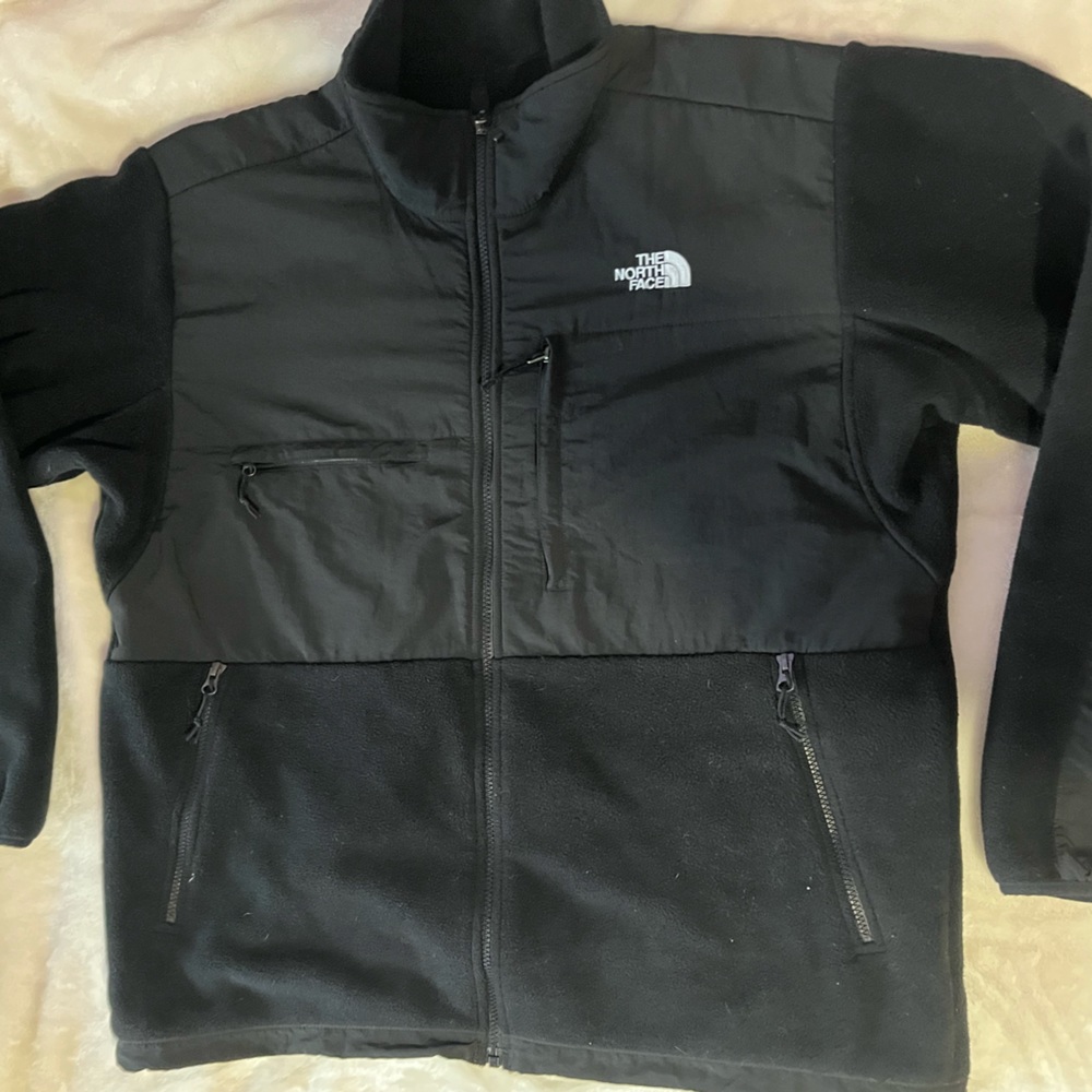 The North Face Men’s Black Denali Jacket - Picture 7 of 11